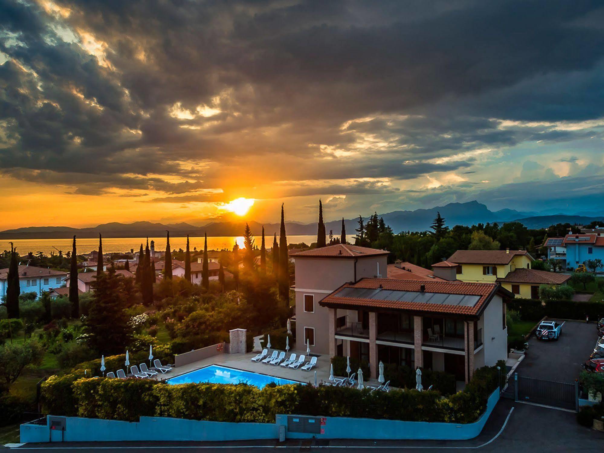 Hotel Relais Agli Olivi Lazise Exterior foto